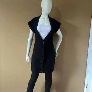 Long sweater with short sleeves